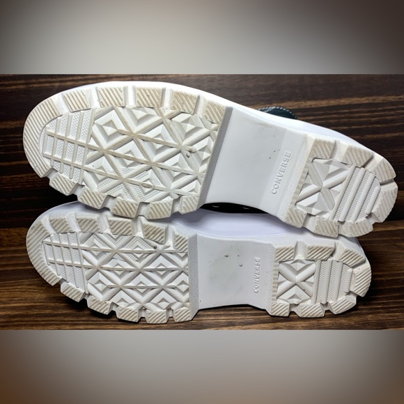 Converse All Star Lugged Platform Womens Size 8 Shoes Black White Athletic - Picture 6 of 7